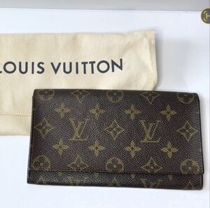 Louis Vuitton Monogram Wallet